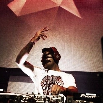 Yogi & Skrillex & Pusha T & Moody Good & TrollPhace - Burial (Саундтрек из сериала "Люцифер / Lucifer") (Сезон 1) (Серия 1)