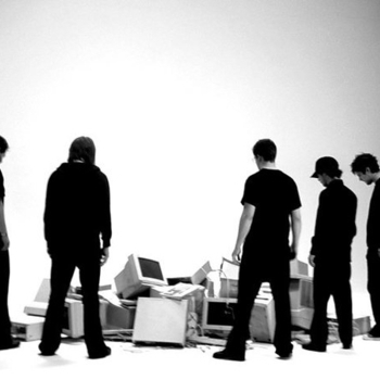 YOURCODENAMEIS:MILO - Empty Feat