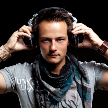 Yves V feat Hiddn, Almero - Faith