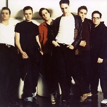 Yvonne - Lost in the city nights