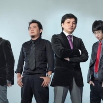 Yovie and Nuno - Manusia Biasa (CLB)