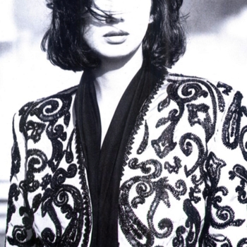 Zizi Possi - Qualquer Hora