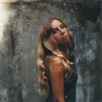 Артист Zeynep Casalini