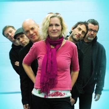 Zoe Schwarz Blue Commotion and Paul Robinson, Pete Whittaker, Rob Koral - Time Waits For No One (2018)