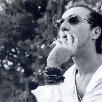 Zeca Baleiro - As Vezes o Amor (Deluxe Edition)