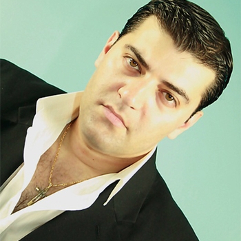 Артист Арсен Петросов