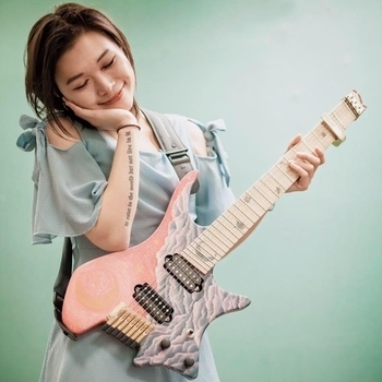 Yvette Young - Hydra (Single 2015)