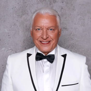 Артист Александр Морозов