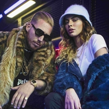 Hugel and Amber Van Day - Mamma Mia