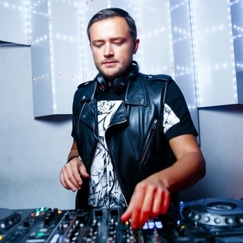 Dj Romeo and Reznikov - Talk Like That (2023)