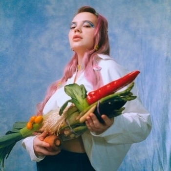 Devika Shawty - Элоуви