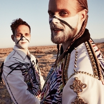 Артист Vargas and Lagola