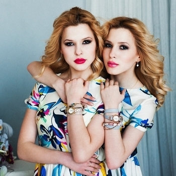 Вера Давыдова, Сёстры Толмачёвы - Журавли Победы