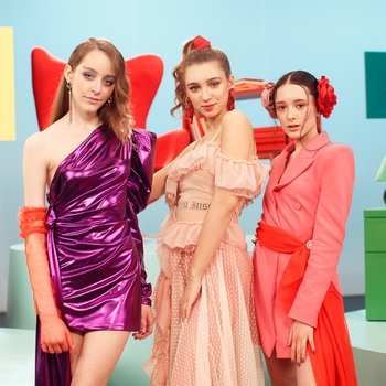 Cosmos Girls - Музыка