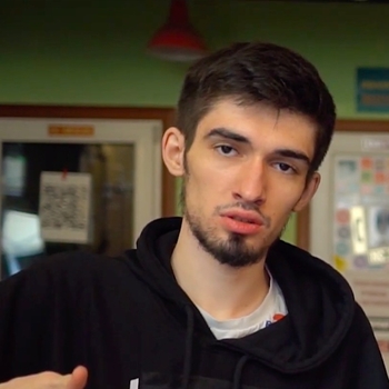 FirstFeel - Девочка в лифте