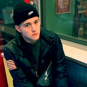 Trevor Daniel - Falling