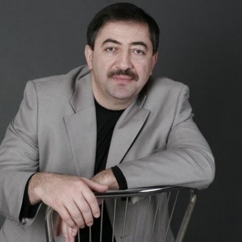 Гусейн Манапов - Друзей и денег не бывает много