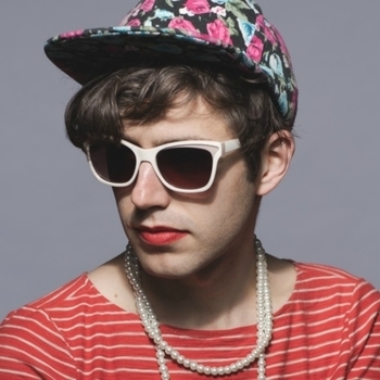 Артист Ezra Furman