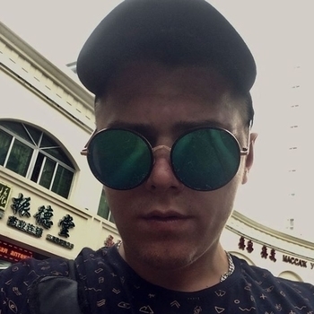 Filv, Abstunee - Running From The Dark