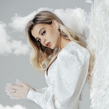 Toxis, Gavrilina - Скромность