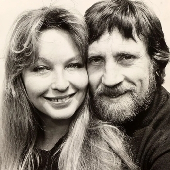 Владимир Высоцкий - Здесь лапы у елей дрожат на весу