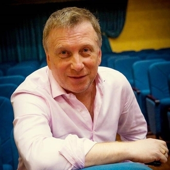 Андрей Батурин - Розы под снегом (из фильма "Классик")