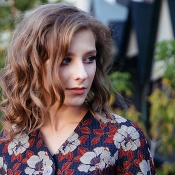 Лиза Арзамасова - Небо крыльями обнять (Песни для девочек)