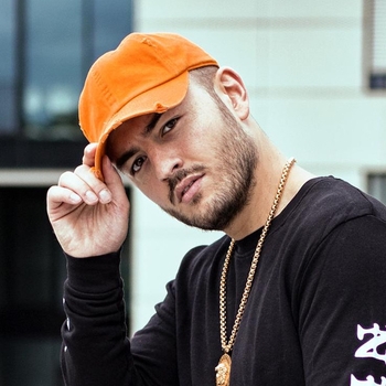 Ardian Bujupi feat. Dalool - Lejla