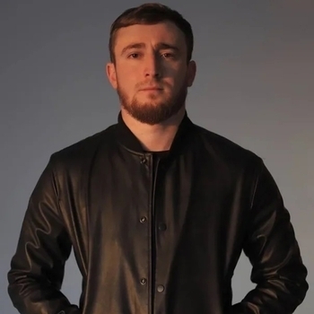 Артист Султан Лагучев 