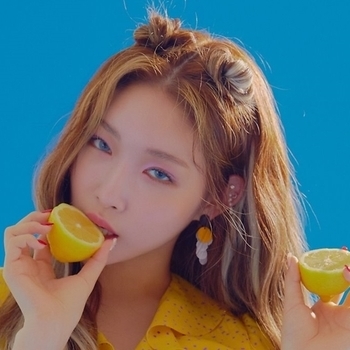 Chungha and Max Changmin - Lie (Chocolate - The 1st Mini Album 2020)