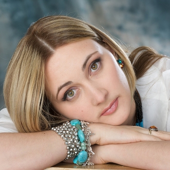 Ульяна Karakoz - Ангелы здесь! (Acoustic)