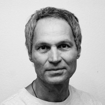 Артист Руслан Муратов