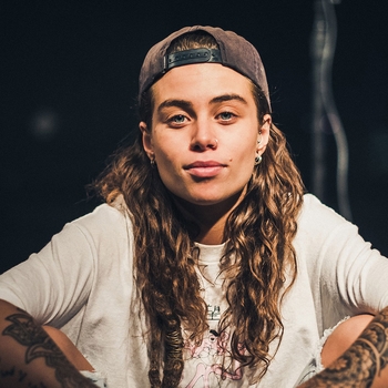 Артист Tash Sultana (Таш Султана)