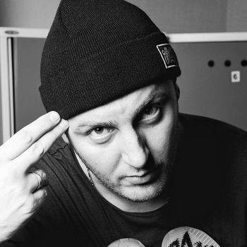 Тт - 2. Сейчас (уч. Змей, Loyat) [Новый Рэп]