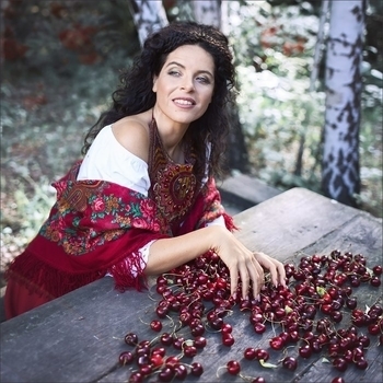 Peruquois - I Am Not A Good Girl