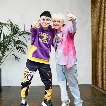 Ваня Дмитриенко, Хабиб - Открытка