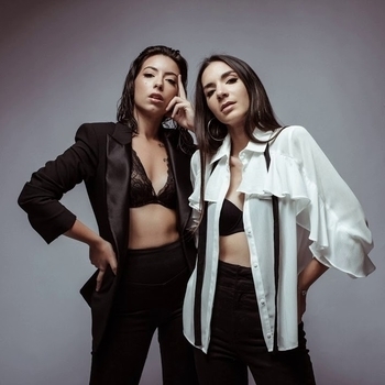 Giolì & Assia - Mad at Love