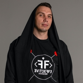 Oneil, Kanvise, Ameyo - Here She Comes Again