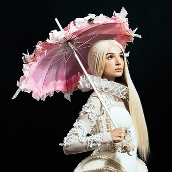 Артист Poppy