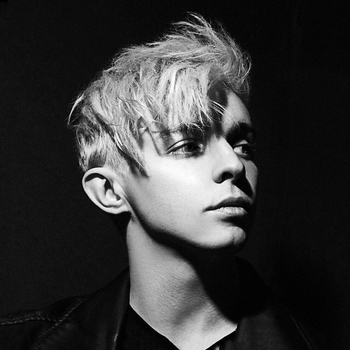 Alpha 9 and Bt, Emma Hewitt - No Warning Lights (Fyh218) (Alpha 9 Remix)