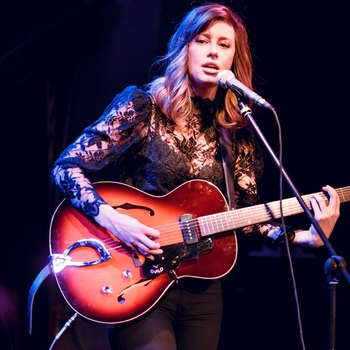 Lera Lynn feat Shovels & Rope - Wolf Like Me (Plays Well With Others 2018)