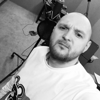 Артист Артём Тото 