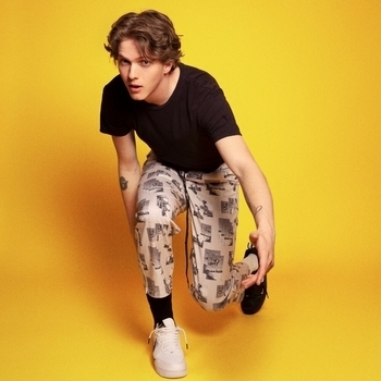 Артист Boy In Space