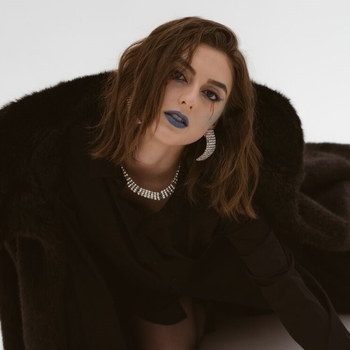 Артист Alis Shuka