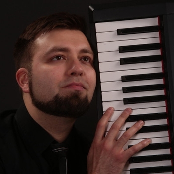 Артист Евгений Алексеев