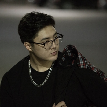 Ulukmanapo and Sam Cosmo - Around You