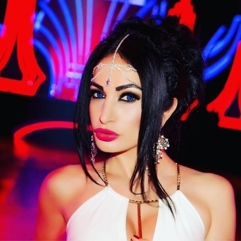 Алина Ян - Губы либре