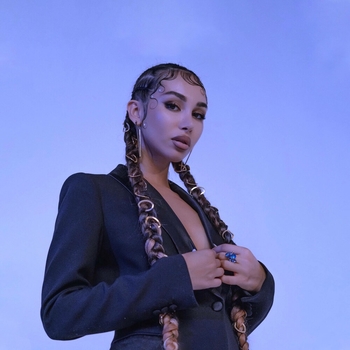 Alizzer feat Chimes - Body Light (Single 2021)