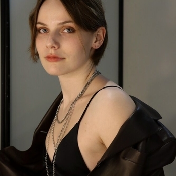 Лиза гинзбург и Крис Штрэфонд - Слеза (Новинки 2022)