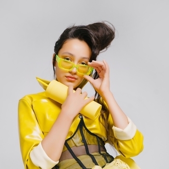 Dilnura feat Arsenaleen - Нужно ли нас спасать (Новинки 2022)